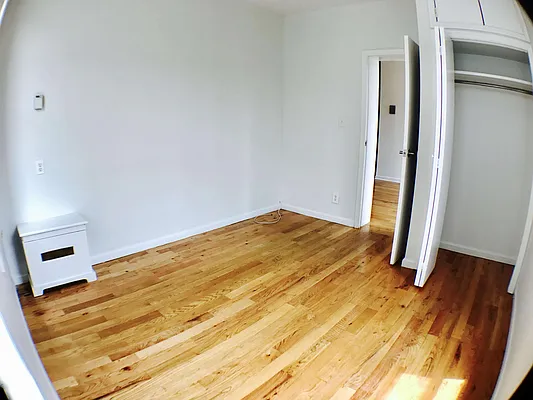 Rented by Lang Realty LLC | media 4