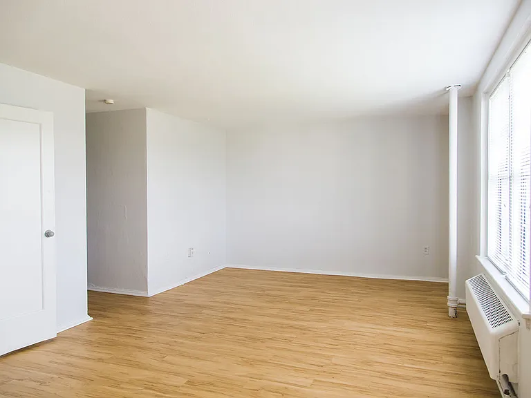 Dining/Living room