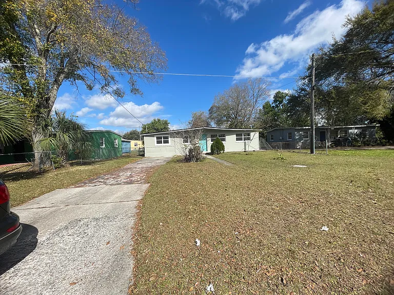 4047 Ferrow St — Photo 17