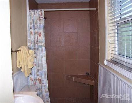 205 Down Bath Tiled shower with pedastal sink