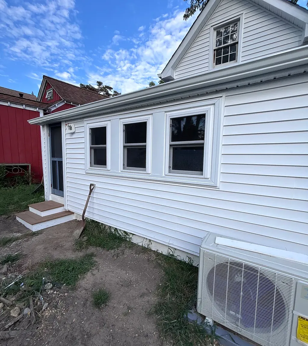 16 Camp Walk — Photo 2
