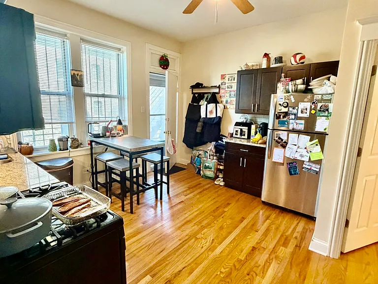 1435 N Ashland Ave #2F — Photo 5