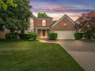 45241 Thornhill Rd, Canton, MI 48188