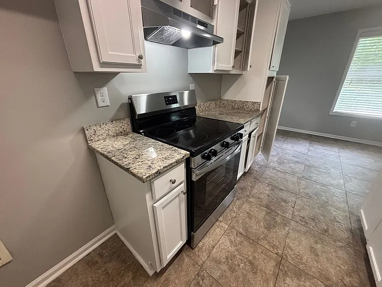 3989 Battlefield Dr — Photo 9