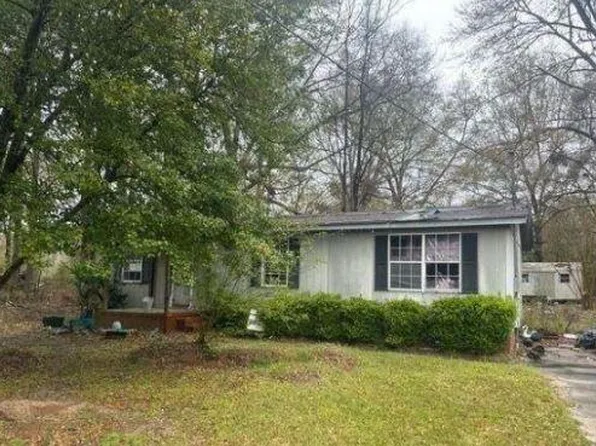 932 Perkins Rd, Millen, GA 30442