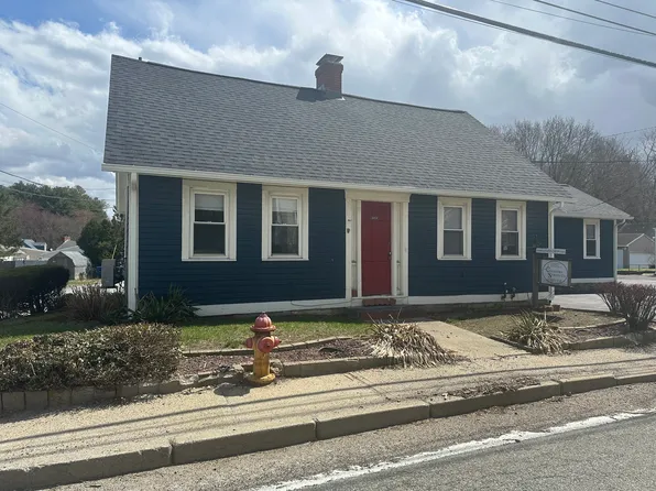 46 S Main St #B, Coventry, RI 02816