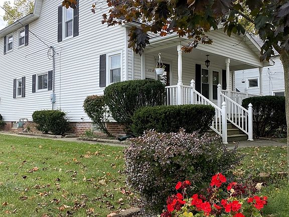 3rd image of 62 Marvin Ave