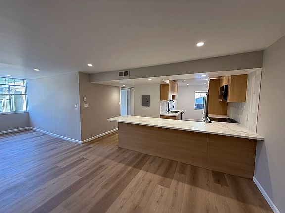 2nd image of 3835 19th St #103