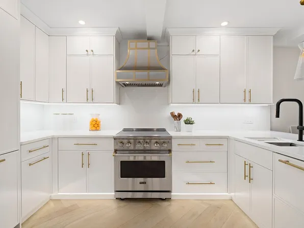 27 W 72nd St #312, New York, NY 10023