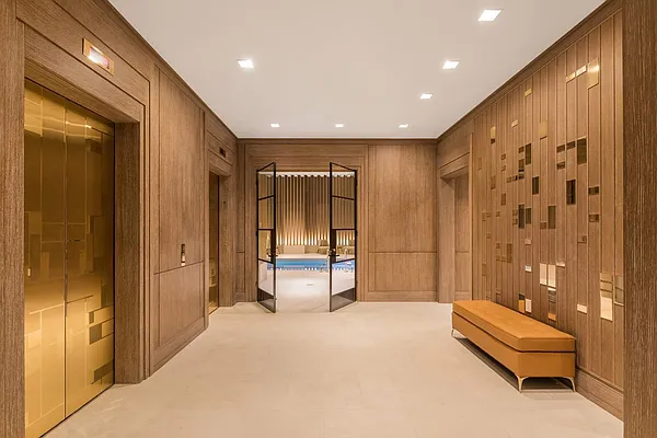 Rented by Sotheby's International Realty | media 34