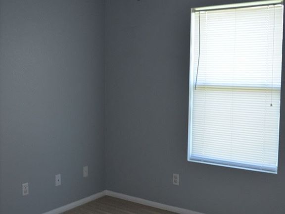 5th image of 2705 John Porter Dr