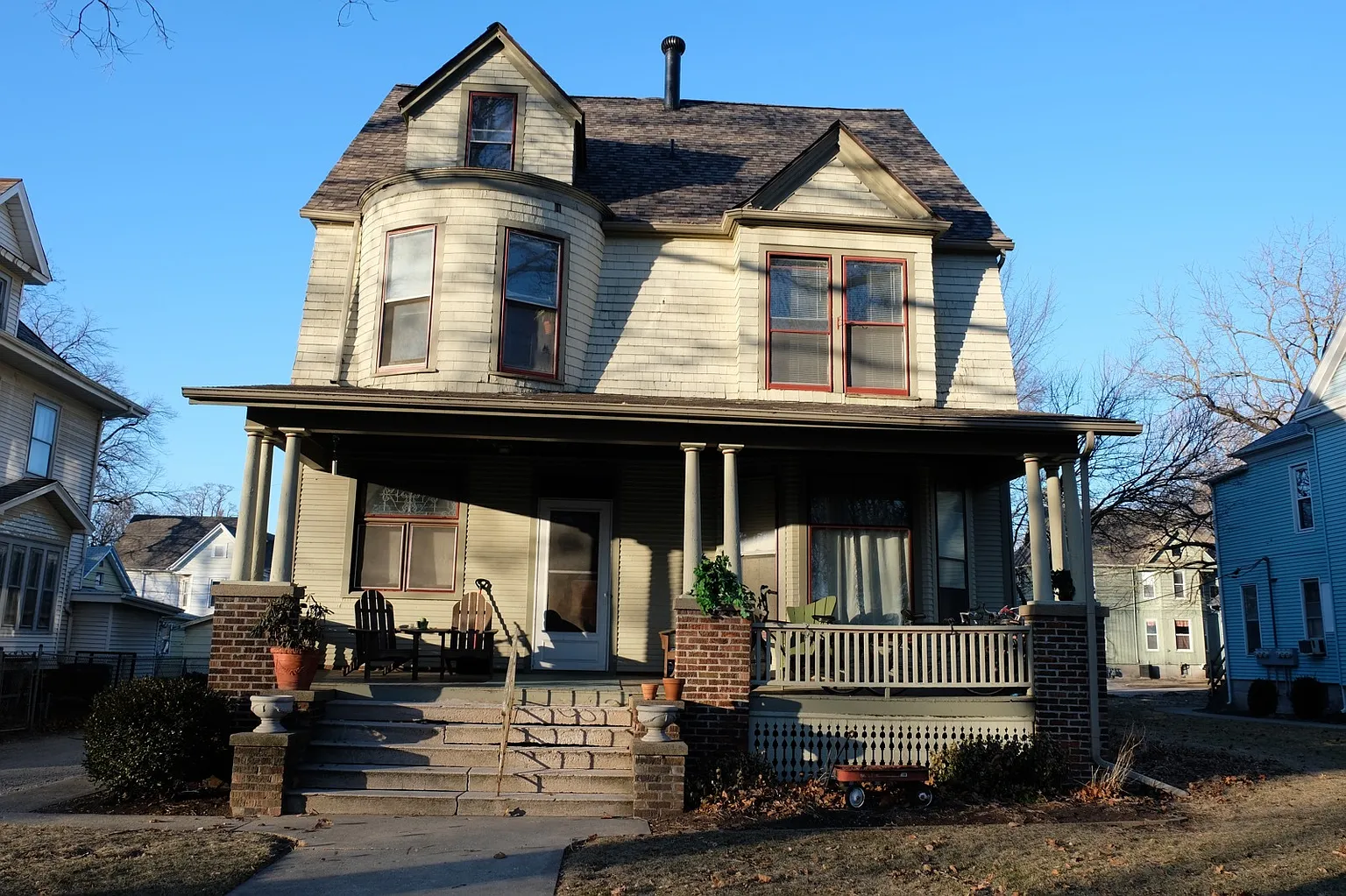 406 W Walnut St #C1 photo 1