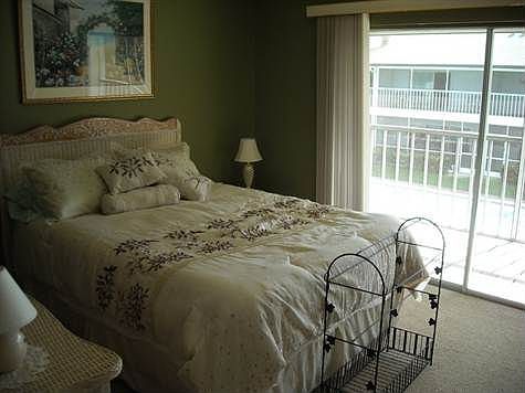 4th image of 25490 Cockleshell Dr APT 602