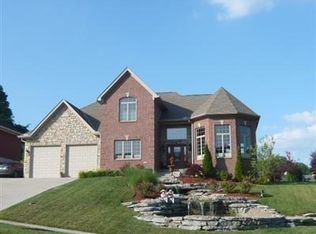 5906 Brierly Ridge Dr, Cincinnati, OH 45247