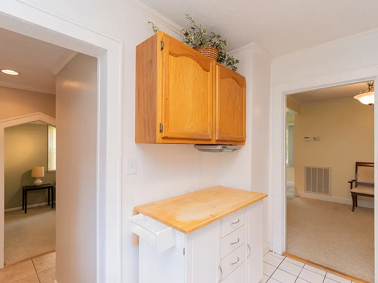 4 Orlando Dr — Photo 18