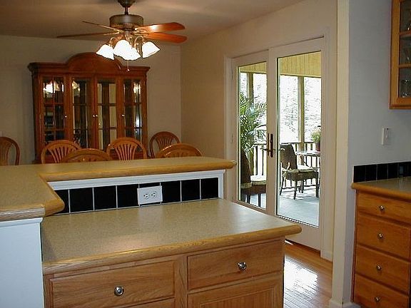 3rd image of 63 Turkey Point Dr