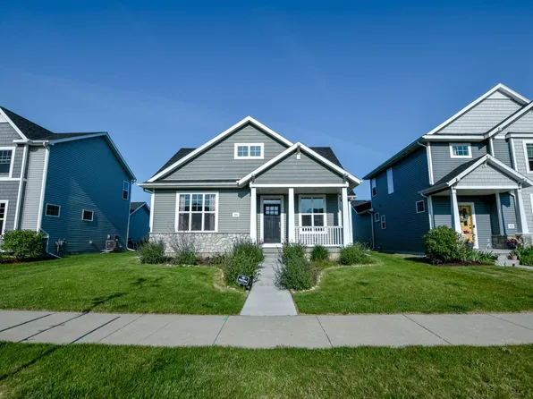 1820 Autumn Lake Parkway, Madison, WI 53718
