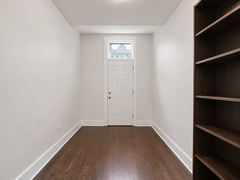1329 W 18th St #2F — Photo 6