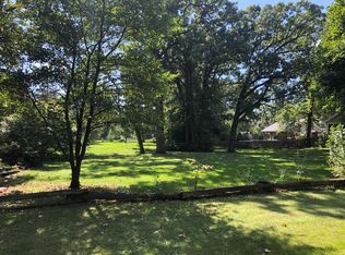 Woodland Rd, Warrenville, IL 60555