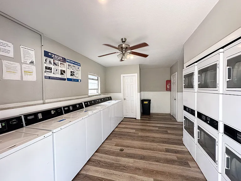 Southgate Manor Apartments — Photo 5