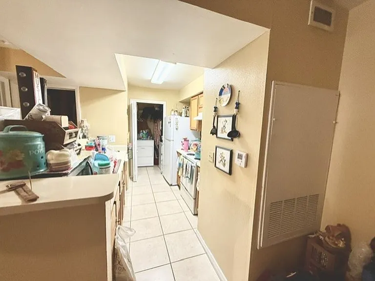 3004 Parkway Blvd #208 — Photo 3