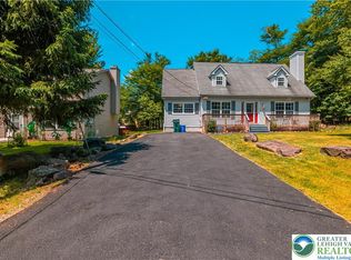 7021 Vista Dr, Tobyhanna, PA 18466