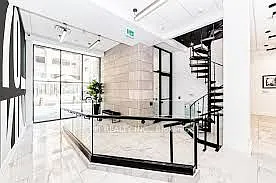 70 King St E #404 — Photo 8