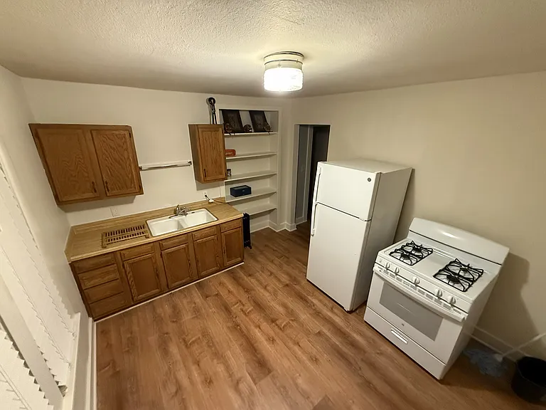 Full kitchen!