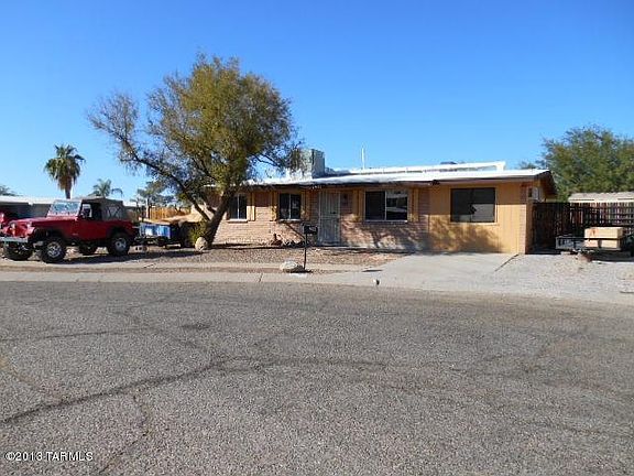 3rd image of 2940 W Betsy Ross Pl
