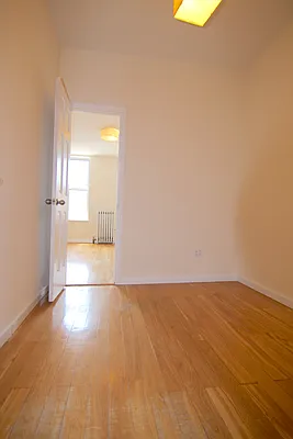 Rented by New Amsterdam Realty Group | media 15