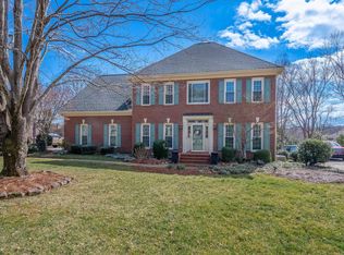 10 Gilder Point Ct, Simpsonville, SC 29681
