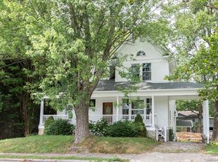 303 Buncombe St, Hendersonville, NC 28739