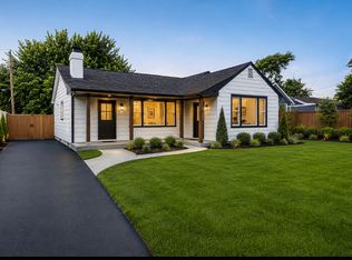 234 N 3rd Ave, Villa Park, IL 60181