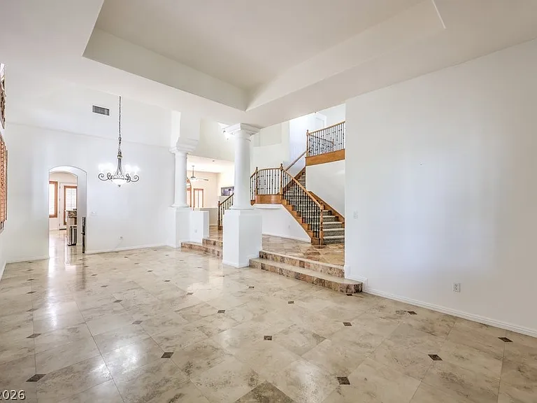 305 Onyx Crest St — Photo 5
