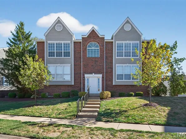 1315 Holgate Dr Unit B, Ballwin, MO 63021
