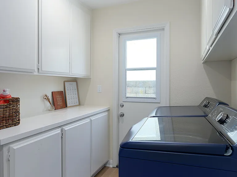 5557 Adelina Ct — Photo 47