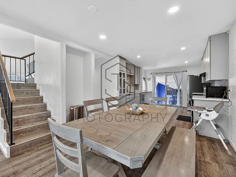350 Brightwood Ave — Photo 5