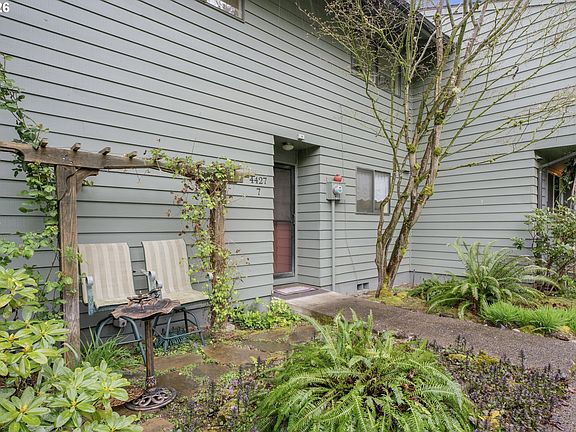 2nd image of 4427 Fox Hollow Rd APT 7