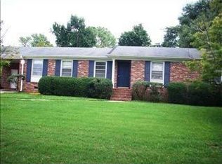 8 Broadford Rd, Greenville, SC 29615