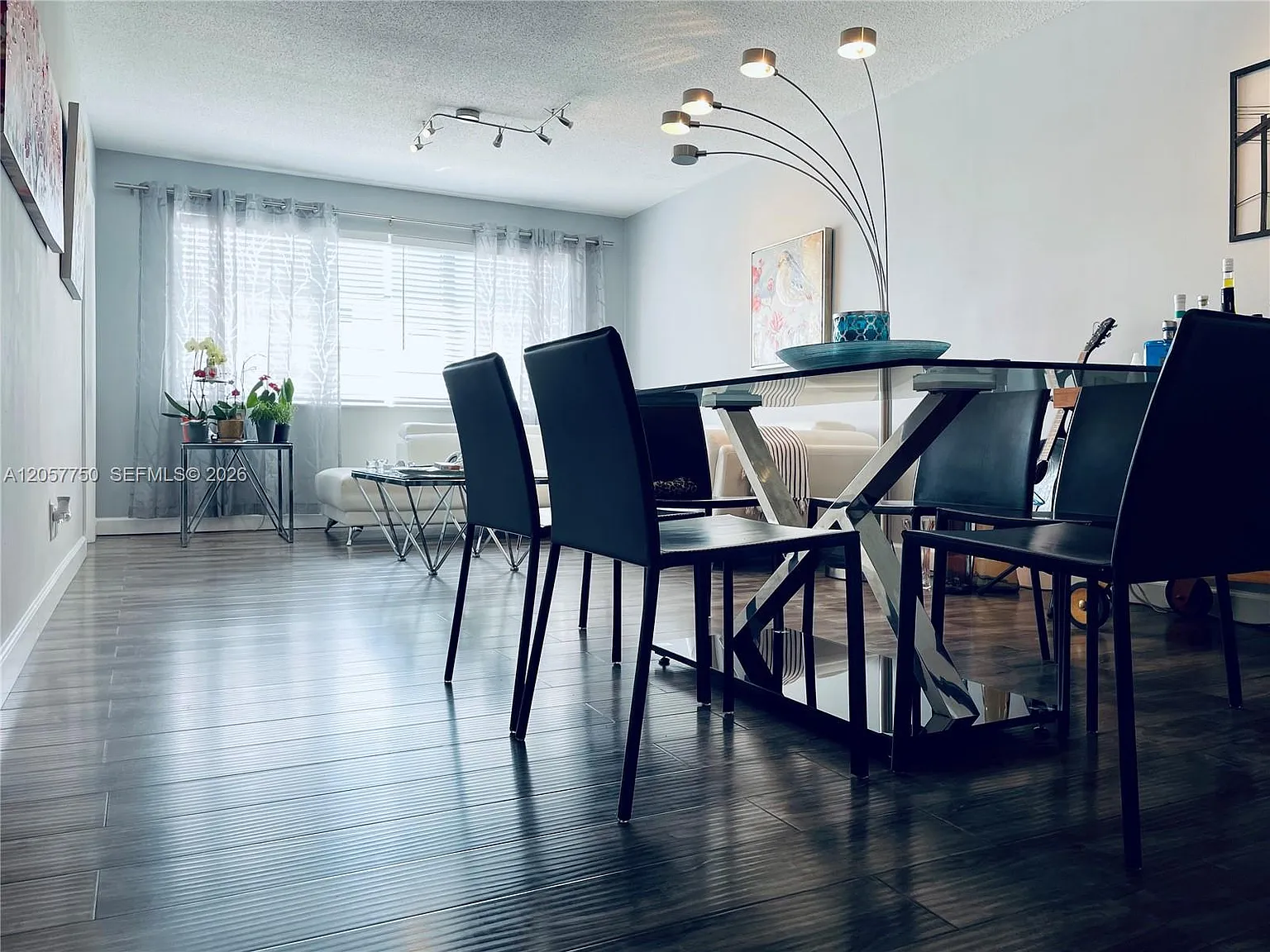 Sheridan Lakes Condo Apts — Photo 1