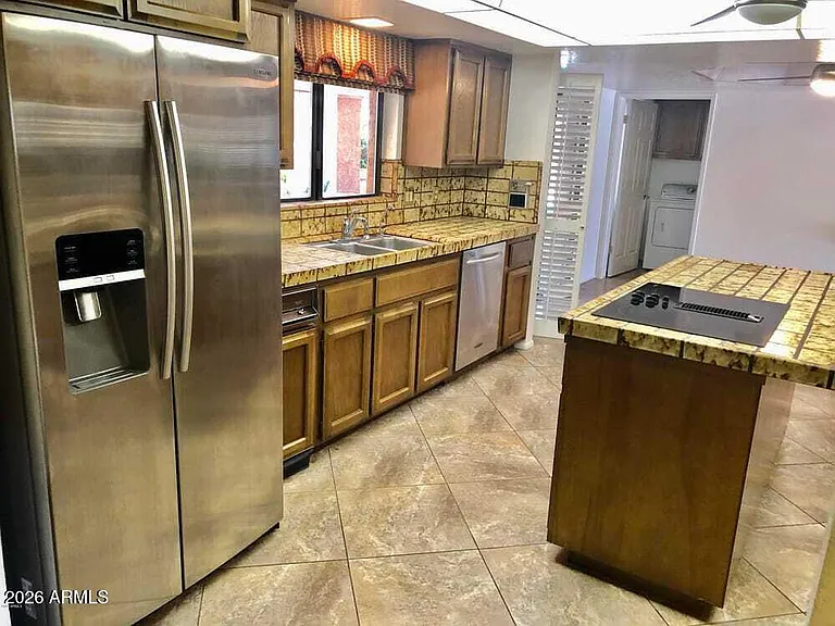 4800 E Mountain View Rd — Photo 9