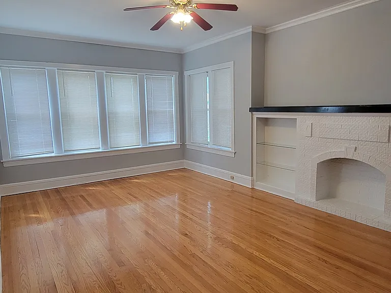 5807 N Artesian Ave #2 — Photo 8
