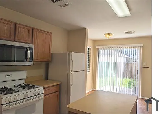 6120 Lone Prairie Way #0 — Photo 7