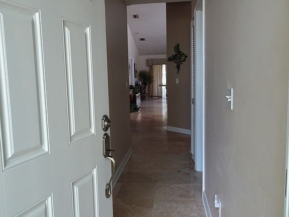 Welcome to 3641 Amelia Way!