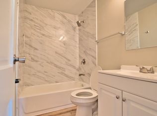 2615 W 17th St, Indianapolis, IN