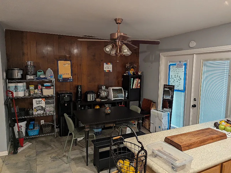 Fully Furnished | Room for Rent | All Bills Paid — Photo 4