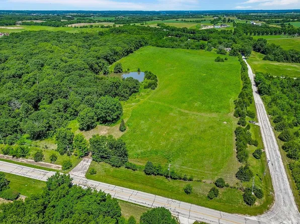 13100 Polfer Rd, Kansas City, KS 66109