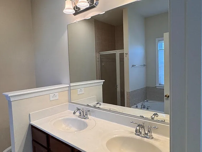 110 Gate Stone Ln — Photo 16