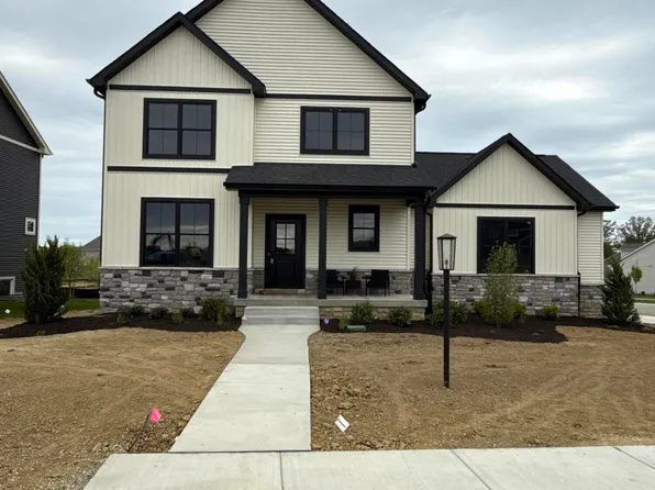 2230 Redwood Ln, Chesterton, IN 46304