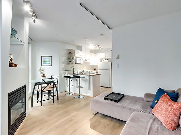 4th image of 501 Pacific St #608